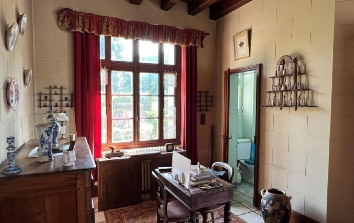 Maison RUFFEC (16700)  162 m2 157 400 € 