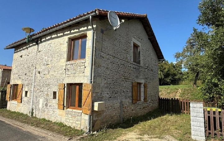 Maison / Villa RUFFEC (16700) 96 m<sup>2</sup> 115 000 € 
