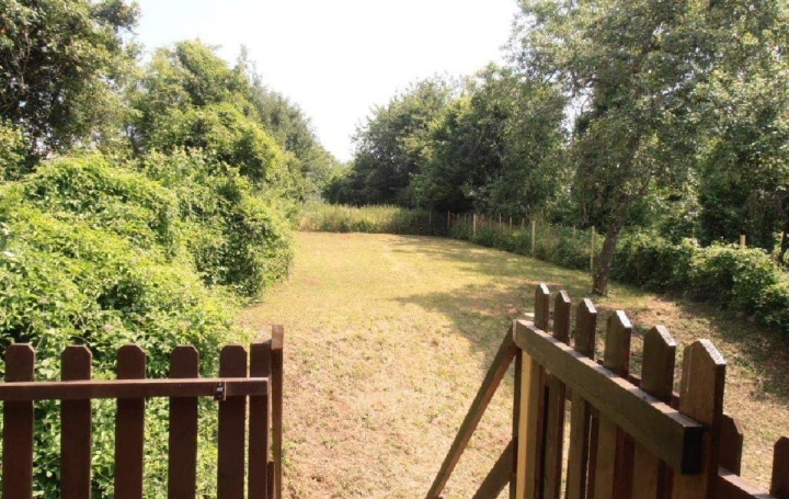 Maison RUFFEC (16700)  96 m2 115 000 € 