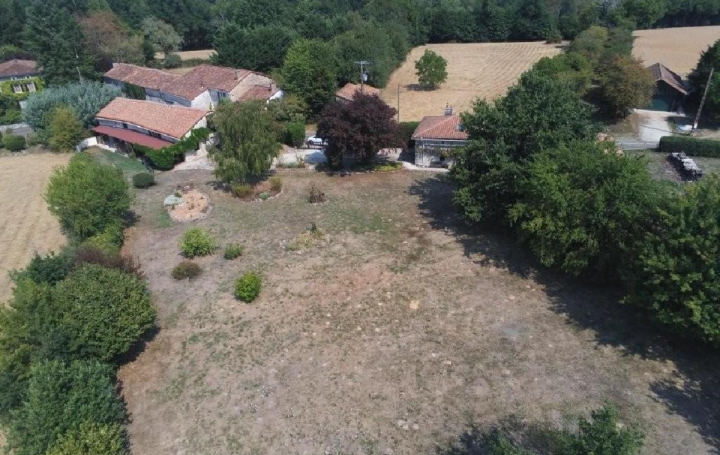 Maison CHAMPAGNE-MOUTON (16350)  140 m2 234 000 € 