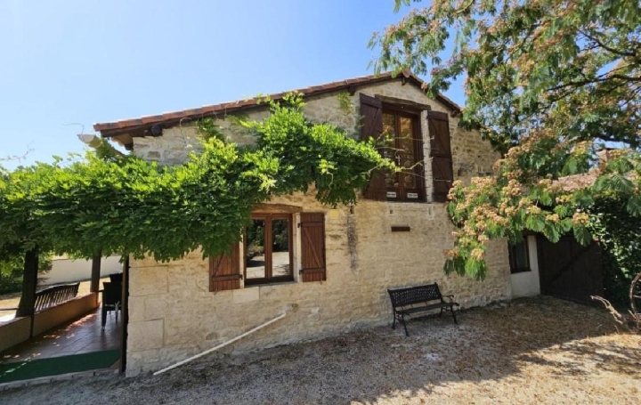 Maison CHAMPAGNE-MOUTON (16350)  140 m2 234 000 € 