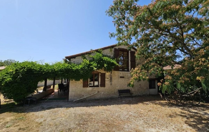 Maison CHAMPAGNE-MOUTON (16350)  140 m2 234 000 € 