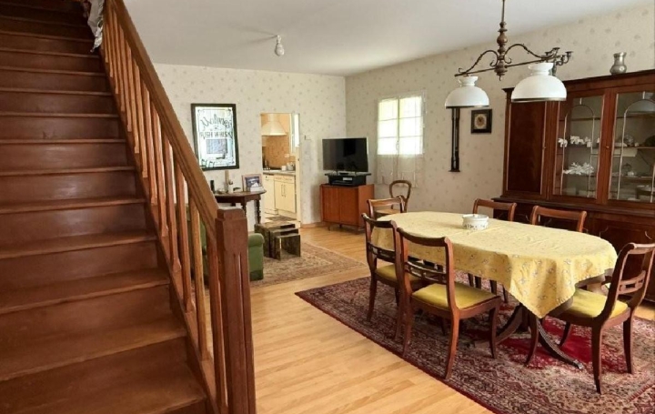 Maison RUFFEC (16700)  124 m2 99 950 € 