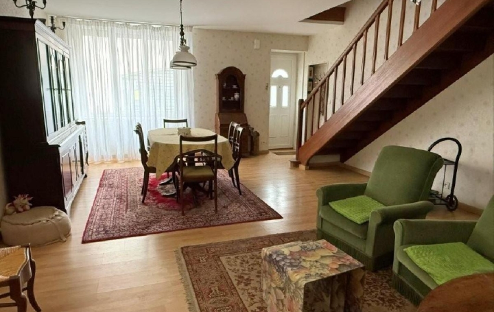 Maison RUFFEC (16700)  124 m2 99 950 € 