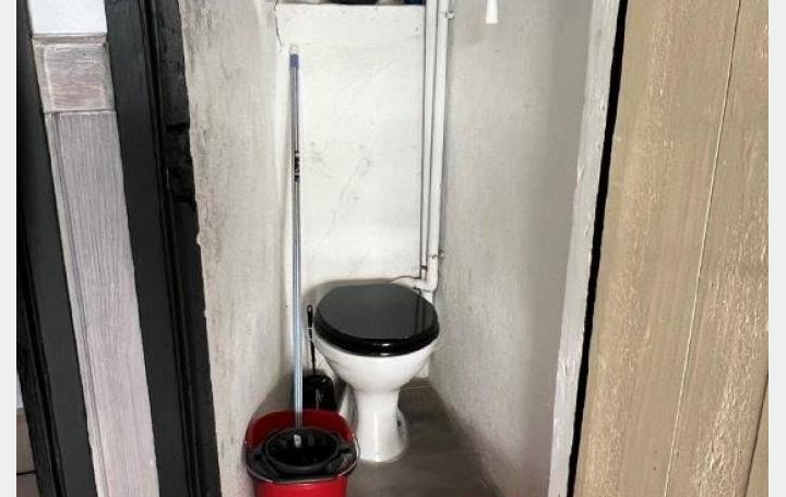 Maison RUFFEC (16700)  42 m2 65 000 € 