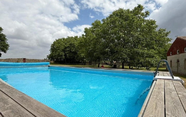 Maison SAUZE-VAUSSAIS (79190)  405 m2 389 400 € 