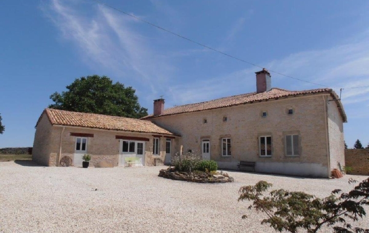 Maison SAUZE-VAUSSAIS (79190)  405 m2 389 400 € 