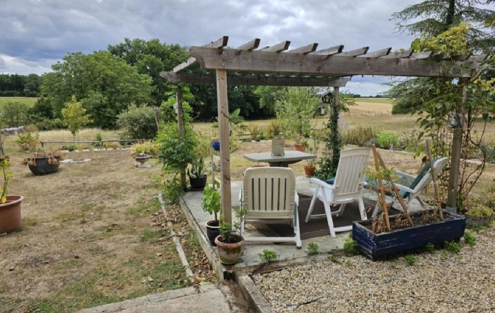 Maison AUNAC (16460)  86 m2 139 780 € 