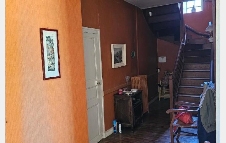 Maison VILLEFAGNAN (16240)  258 m2 185 000 € 