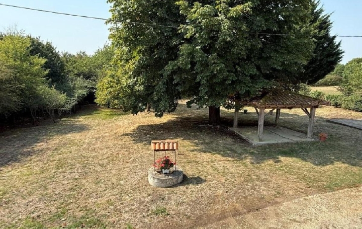 Maison CHAMPAGNE-MOUTON (16350)  127 m2 129 950 € 