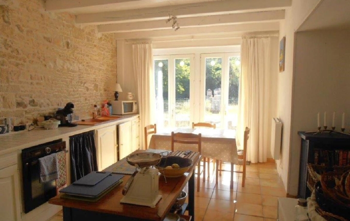 Maison CHAMPAGNE-MOUTON (16350)  127 m2 129 950 € 