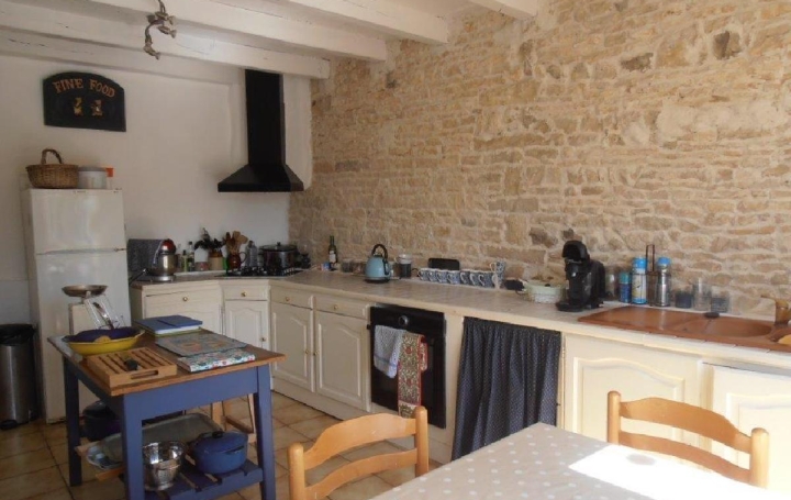 Maison CHAMPAGNE-MOUTON (16350)  127 m2 129 950 € 