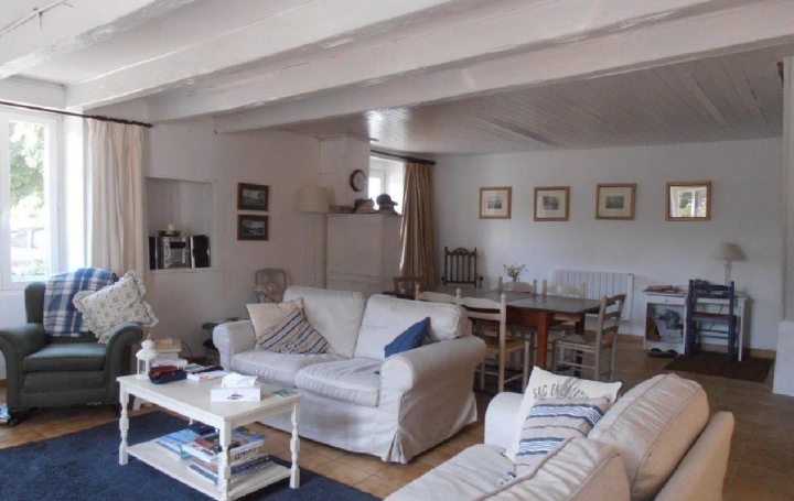 Maison CHAMPAGNE-MOUTON (16350)  127 m2 129 950 € 