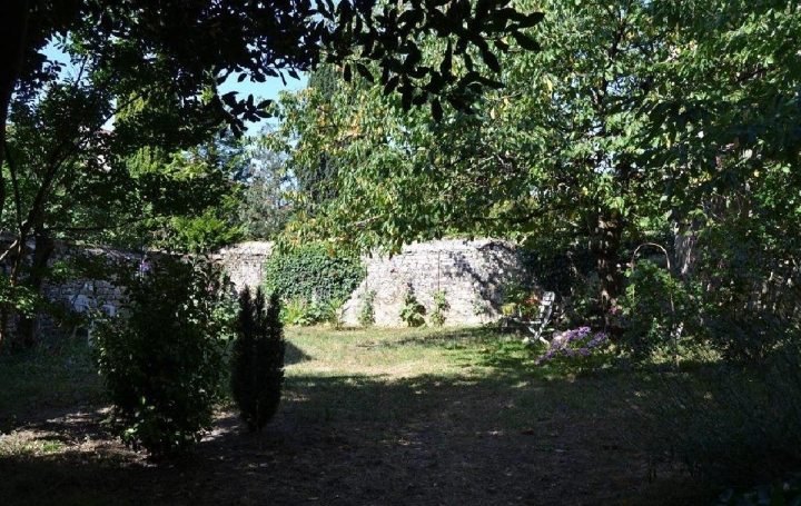 Maison RUFFEC (16700)  99 m2 110 000 € 