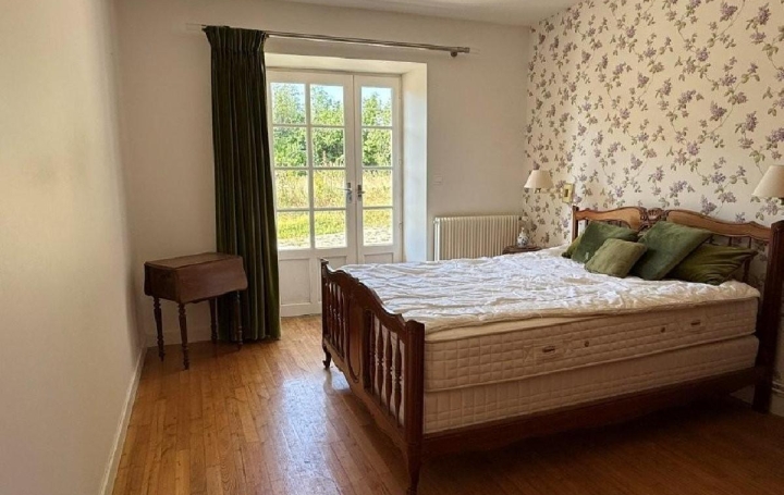 Maison VILLEFAGNAN (16240)  161 m2 186 000 € 