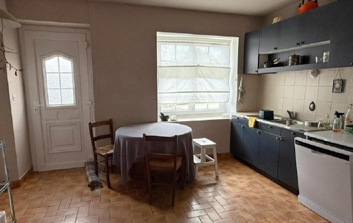 Maison RUFFEC (16700)  89 m2 93 500 € 