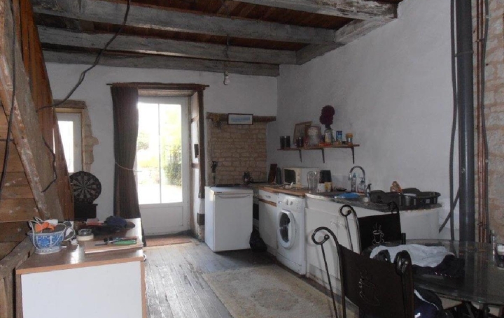 Maison SAUZE-VAUSSAIS (79190)  110 m2 34 000 € 