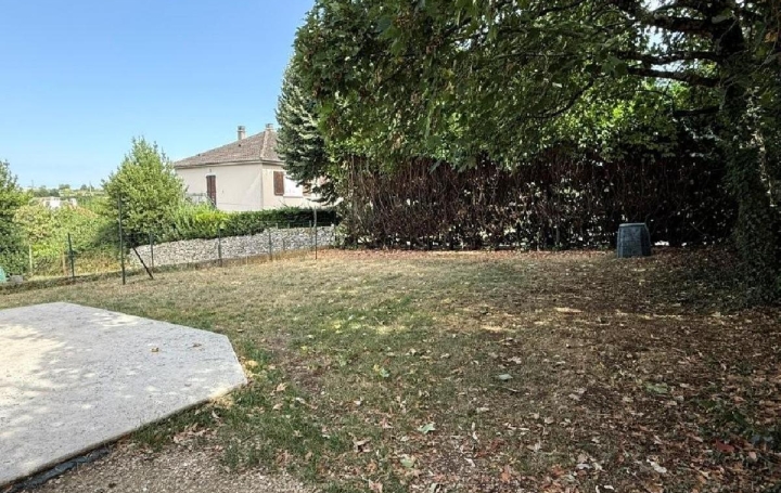 Maison RUFFEC (16700)  78 m2 96 750 € 