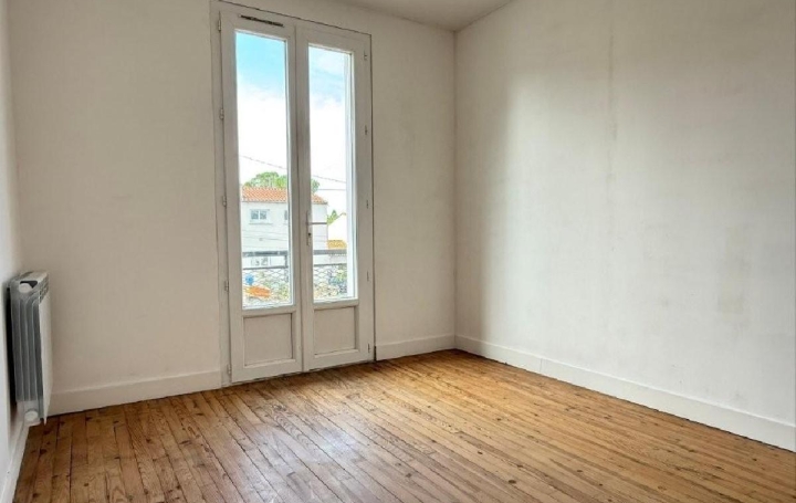 Maison RUFFEC (16700)  78 m2 96 750 € 