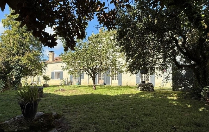 Maison VILLEFAGNAN (16240)  315 m2 264 550 € 