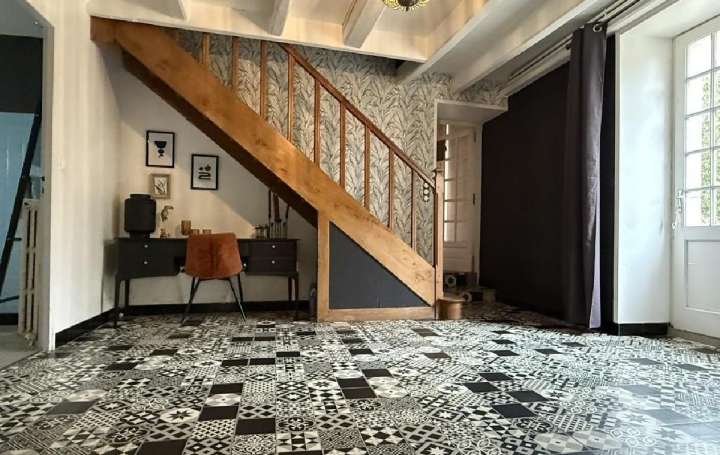 Maison VILLEFAGNAN (16240)  315 m2 264 550 € 