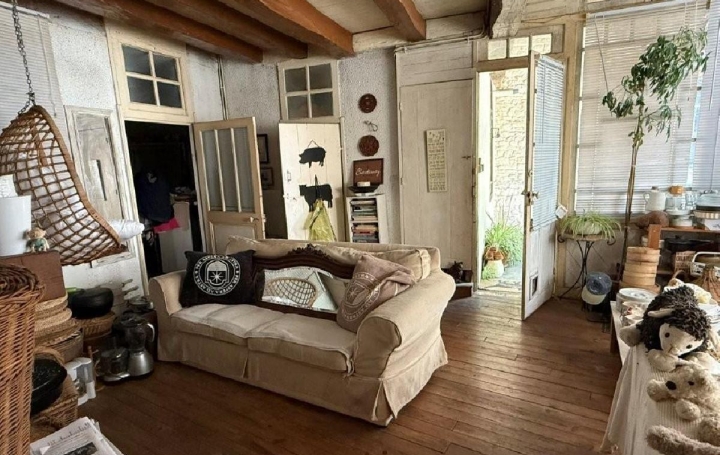Maison RUFFEC (16700)  103 m2 75 000 € 