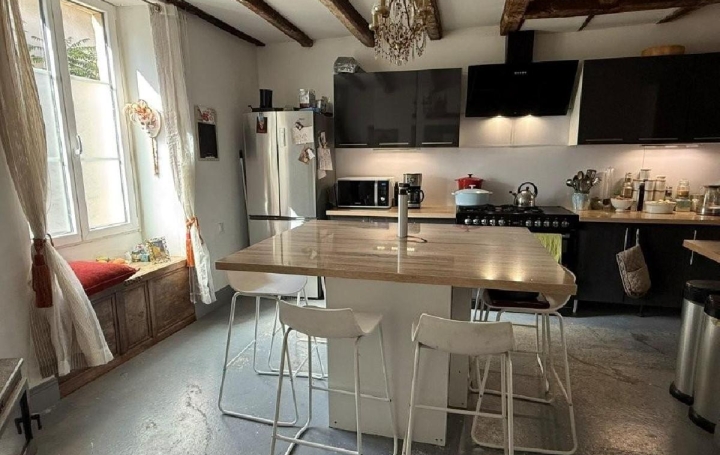 Maison RUFFEC (16700)  165 m2 186 000 € 