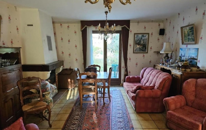 Maison VERTEUIL-SUR-CHARENTE (16510)  85 m2 129 000 € 