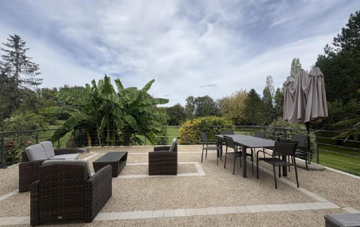 Maison VILLEFAGNAN (16240)  192 m2 265 950 € 