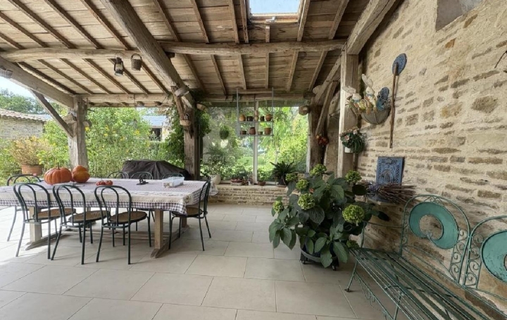 Maison VILLEFAGNAN (16240)  192 m2 265 950 € 