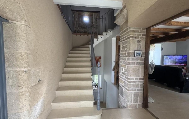 Maison VILLEFAGNAN (16240)  192 m2 265 950 € 