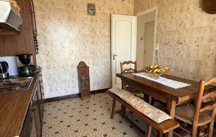 Maison RUFFEC (16700)  85 m2 107 500 € 
