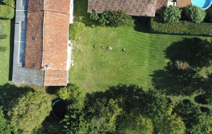 Maison CHAMPAGNE-MOUTON (16350)  108 m2 88 235 € 