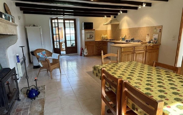 Maison CHAMPAGNE-MOUTON (16350)  108 m2 88 235 € 