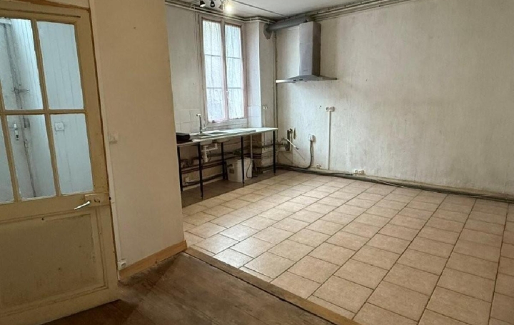 Maison RUFFEC (16700)  95 m2 74 500 € 