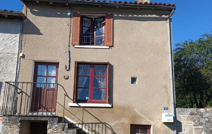 Maison CHARROUX (86250)  60 m2 60 000 € 