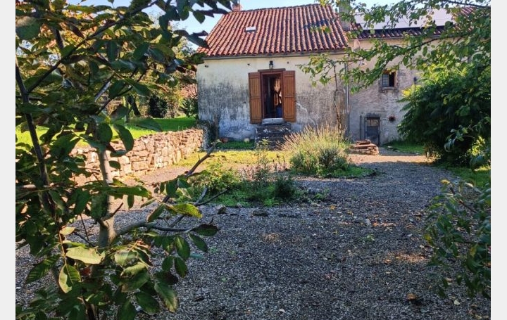 Maison CHARROUX (86250)  60 m2 60 000 € 