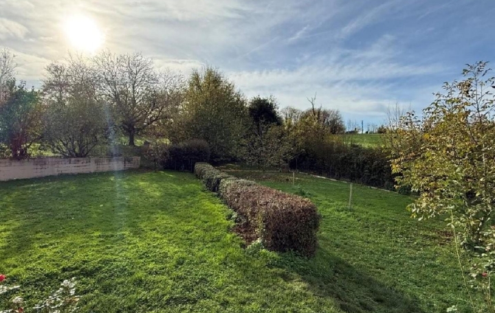 Maison NANTEUIL-EN-VALLEE (16700)  98 m2 145 000 € 