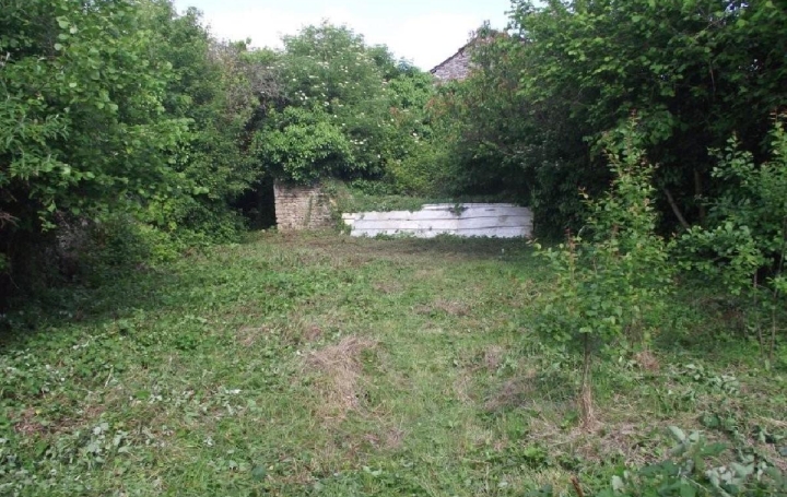 Maison AUNAC (16460)   14 000 € 