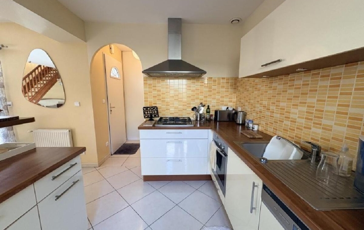 Maison RUFFEC (16700)  97 m2 179 900 € 