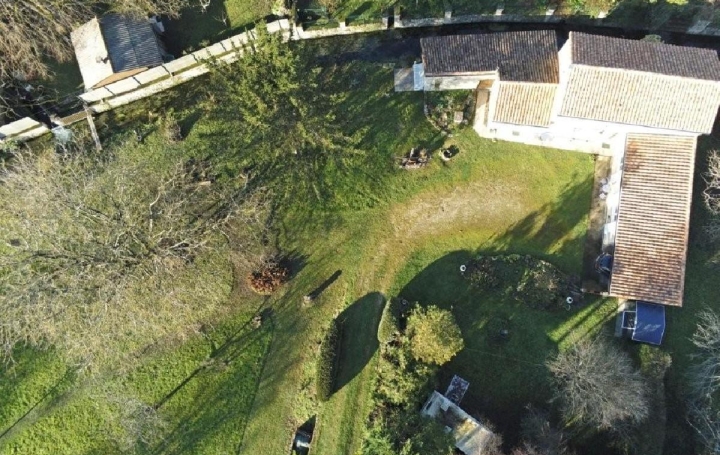 Maison RUFFEC (16700)  106 m2 336 800 € 