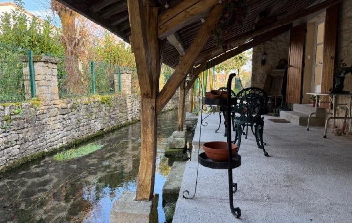 Maison RUFFEC (16700)  106 m2 336 800 € 