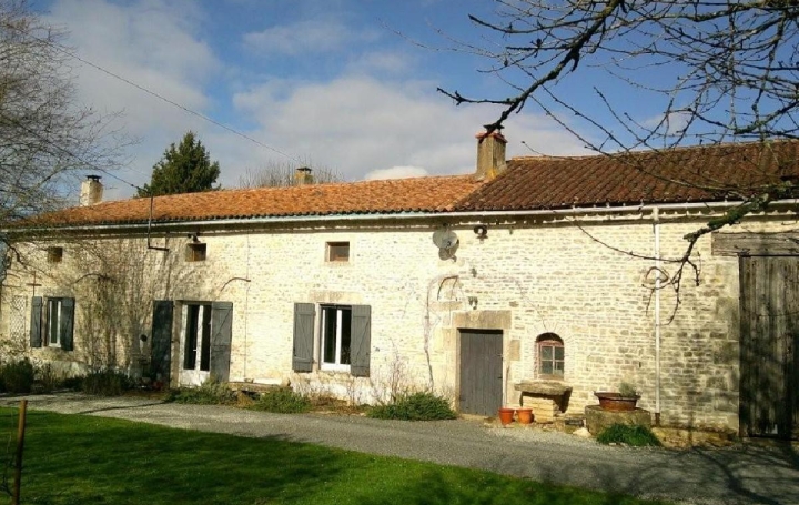 Maison CIVRAY (86400)  172 m2 276 500 € 