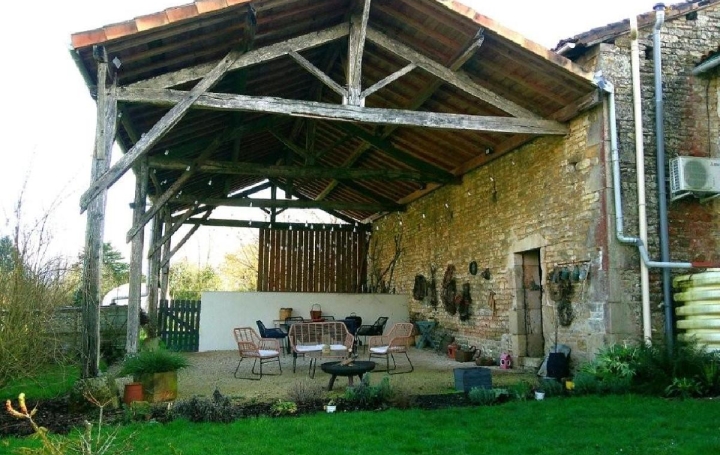 Maison CIVRAY (86400)  172 m2 276 500 € 