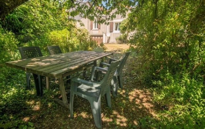 Maison CIVRAY (86400)  59 m2 86 000 € 