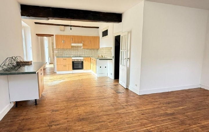 Maison NANTEUIL-EN-VALLEE (16700)  175 m2 175 500 € 