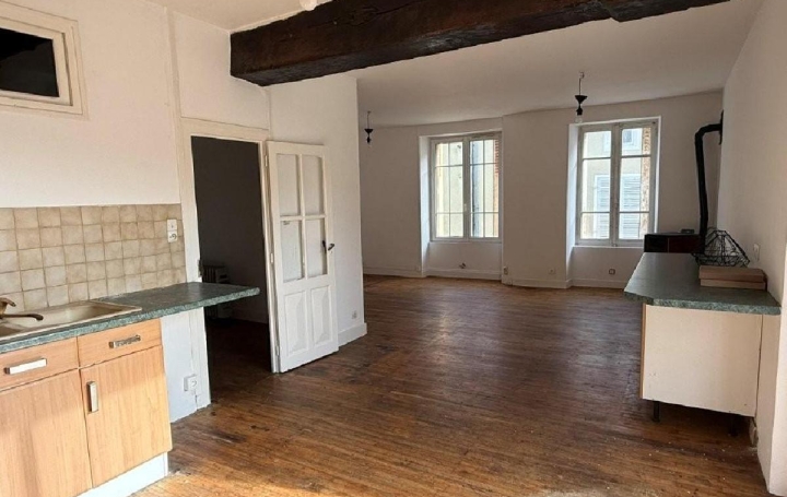 Maison NANTEUIL-EN-VALLEE (16700)  175 m2 175 500 € 