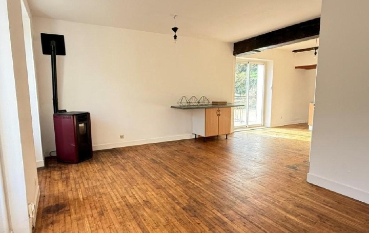 Maison NANTEUIL-EN-VALLEE (16700)  175 m2 175 500 € 