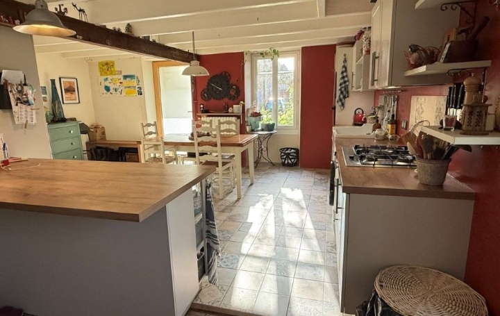 Maison VILLEFAGNAN (16240)  150 m2 170 200 € 