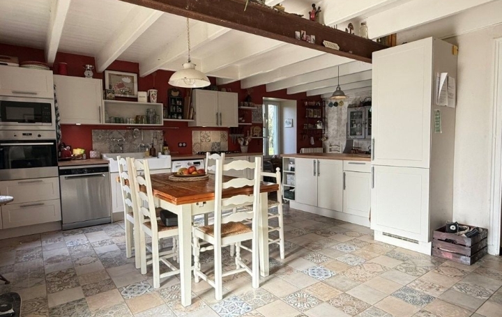 Maison VILLEFAGNAN (16240)  150 m2 170 200 € 